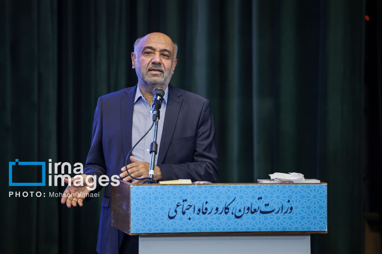 میدری: اراده رئیس‌جمهور بر رفع نابرابری‌های حوزه سلامت است / کمک به اجرای برنامه ملی پزشکی خانواده