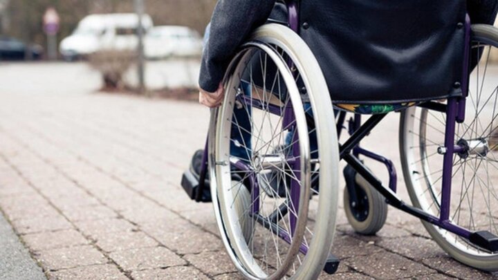 بررسی دلایل عدم یا تاخیر در اجرای قانون حمایت از حقوق معلولان