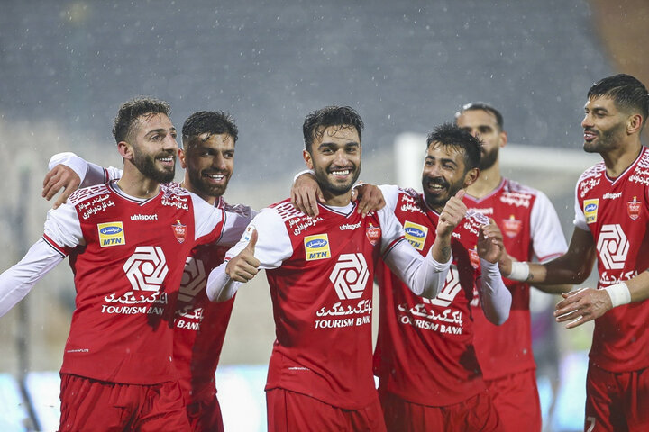 نعمتی با پرسپولیس تمدید کرد