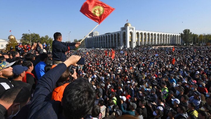 برگزاری همه‌پرسی تغییر نظام قرقیزستان