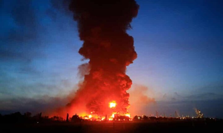 وقوع انفجاری مهیب در پالایشگاهی در اندونزی