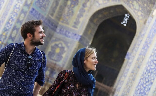 ایران درهای خود را به روی توریست‌ها باز می‌کند