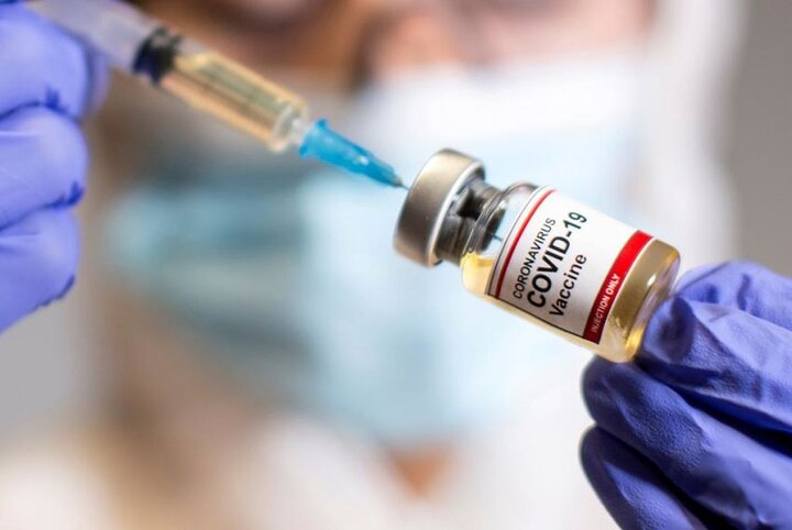 احتمال تزریق دز یادآور واکسن کرونا برای همه در ۱۴۰۱ / ۱۵ درصد مردم هنوز واکسن نزدند