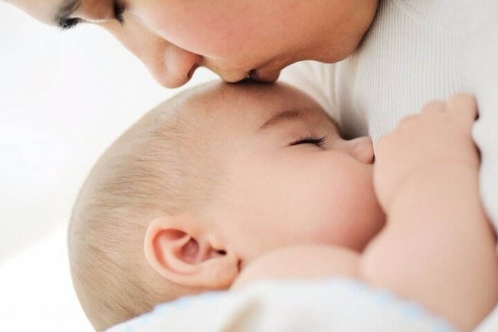 تغذیه با شیر مادر خطر بیماری قلبی عروقی مادران را کاهش می‌دهد
