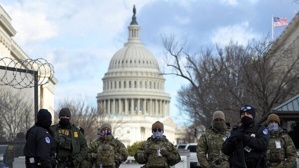 توصیه پلیس کنگره آمریکا به اتخاذ اقدامات تنبیهی علیه ۶ افسر در ارتباط با ناآرامی‌های ژانویه