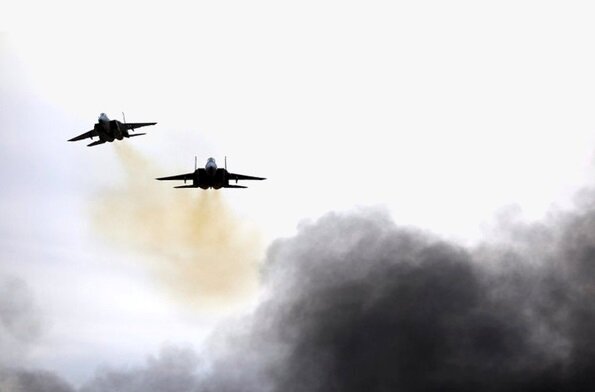 حمله هواپیماهای ناشناس به پایگاهی در مرز عراق و سوریه
