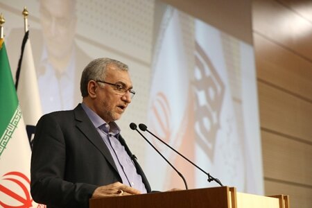 قدردانی وزیر بهداشت از رهبر انقلاب به دلیل بیانات روشنگر ایشان در تشویق مردم به واکسیناسیون