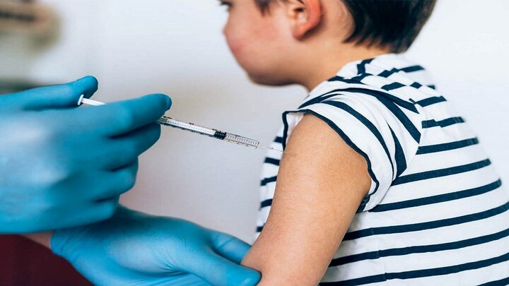 تاکید کمیته علمی بر تکمیل واکسیناسیون گروه سنی ۵ تا ۱۱ سال است