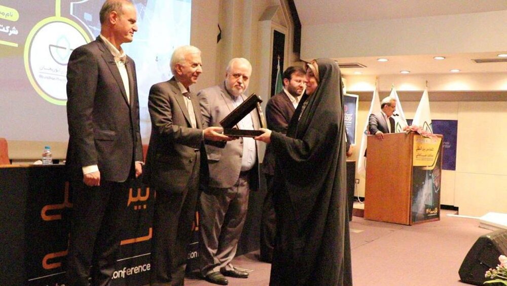 نشان و جایزه بین‌المللی سلامت سازمانی به ابوریحان رسید