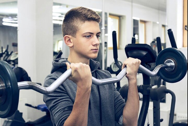 اهمیت ورزش‌های تعادلی در تقویت عضلات مرکزی بدن