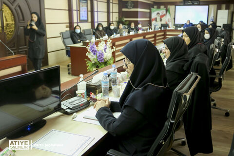 نشست هم‌اندیشی زنان شاغل در اداره کل غرب تهران بزرگ