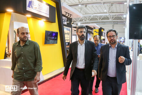 بازدید معاون رفاه و امور اقتصادی وزارت کار از نمایشگاه توانمندی‌های صادراتی ایران