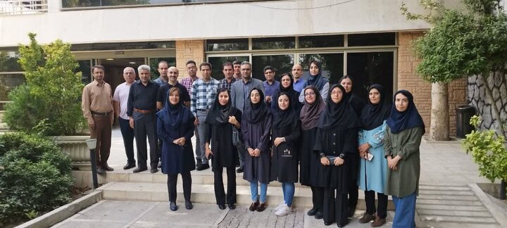 دیدار مدیر درمان تامین‌اجتماعی اصفهان با کارکنان فیزیوتراپی مراکز درمانی تابعه
