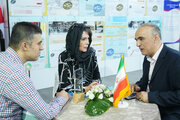 سفیر بولیوی در ایران از غرفه وزارت کار در نمایشگاه هفته دولت بازدید کرد