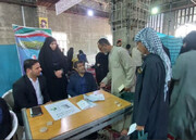 حضور مدیرکل بهزیستی خوزستان در میزخدمت مصلای اهواز