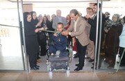 افتتاح نمایشگاه آثار نقاشی هنرمند دارای معلولیت با حضور مدیرکل بهزیستی استان کرمان