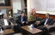 دیدار مدیر کارخانه صنعتی لاستیک بارز با مدیرکل تامین‌اجتماعی استان کرمان