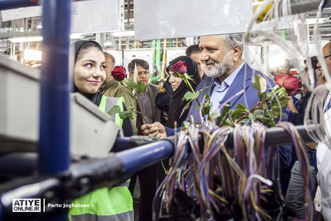 بازدید وزیر از کارخانه آذین خودرو