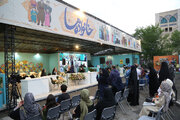بازدید مردم و مسئولان از غرفه‌ تأمین اجتماعی در نمایشگاه کتاب تهران