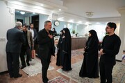 دیدار وزیر کار با خانواده استاندار شهید آذربایجان‌شرقی