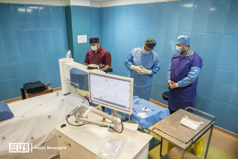 مراسم بهره برداری از دستگاه فوق پیشرفته "فمتولیزیک" در بیمارستان شهید لبافی‌نژاد