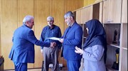 اهدا لوح تقدیر به مدیرکل تامین اجتماعی زنجان در زمینه پدافند غیرعامل
