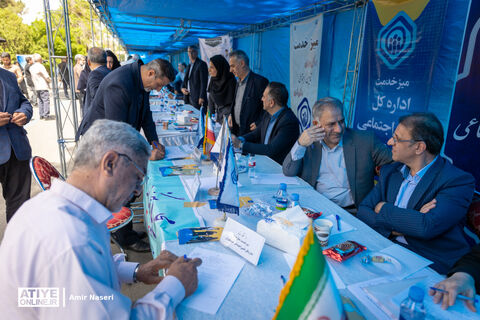 حضور وزیر تعاون، کار و رفاه اجتماعی در نماز جمعه پنجم اردیبهشت