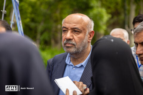 حضور وزیر تعاون، کار و رفاه اجتماعی در نماز جمعه پنجم اردیبهشت