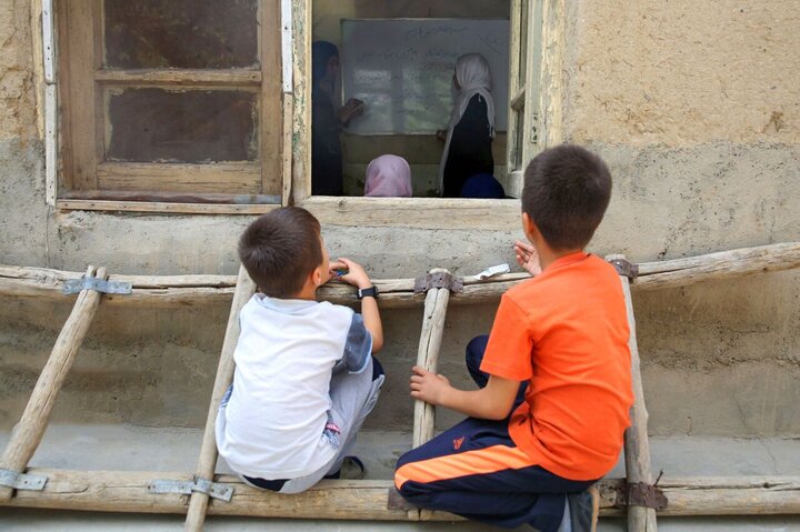فقر و بیکاری والدین، آفت تحصیل فرزندان