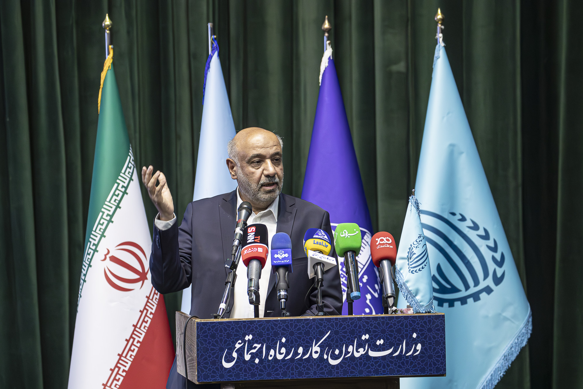 نهمین همایش ملی کار با حضور وزیر تعاون، کار و رفاه اجتماعی