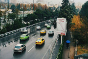 از وزش باد شدید و خیزش گرد و خاک تا رگبار پراکنده باران، رعد و برق و طوفان تندری