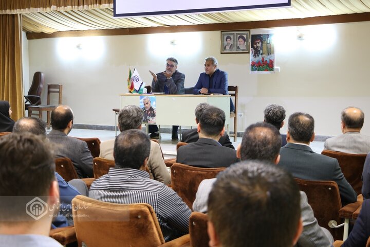 بازدید مدیرکل تأمین‌اجتماعی استان آذربایجان‌شرقی از شعبه میانه