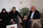 دیدار میدری با خانواده ۵ شهید در گنبد